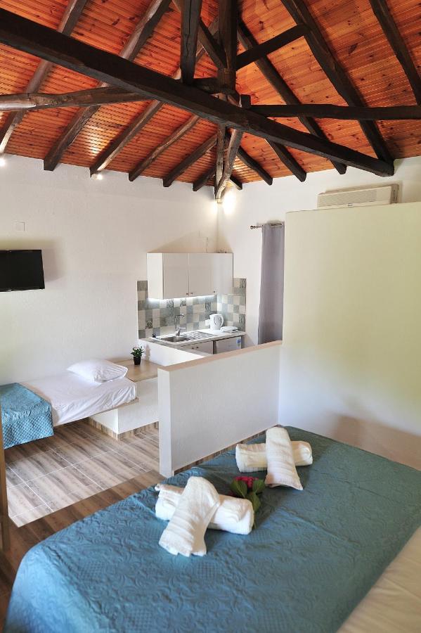 Elizabeth Studios Platanias  Kültér fotó